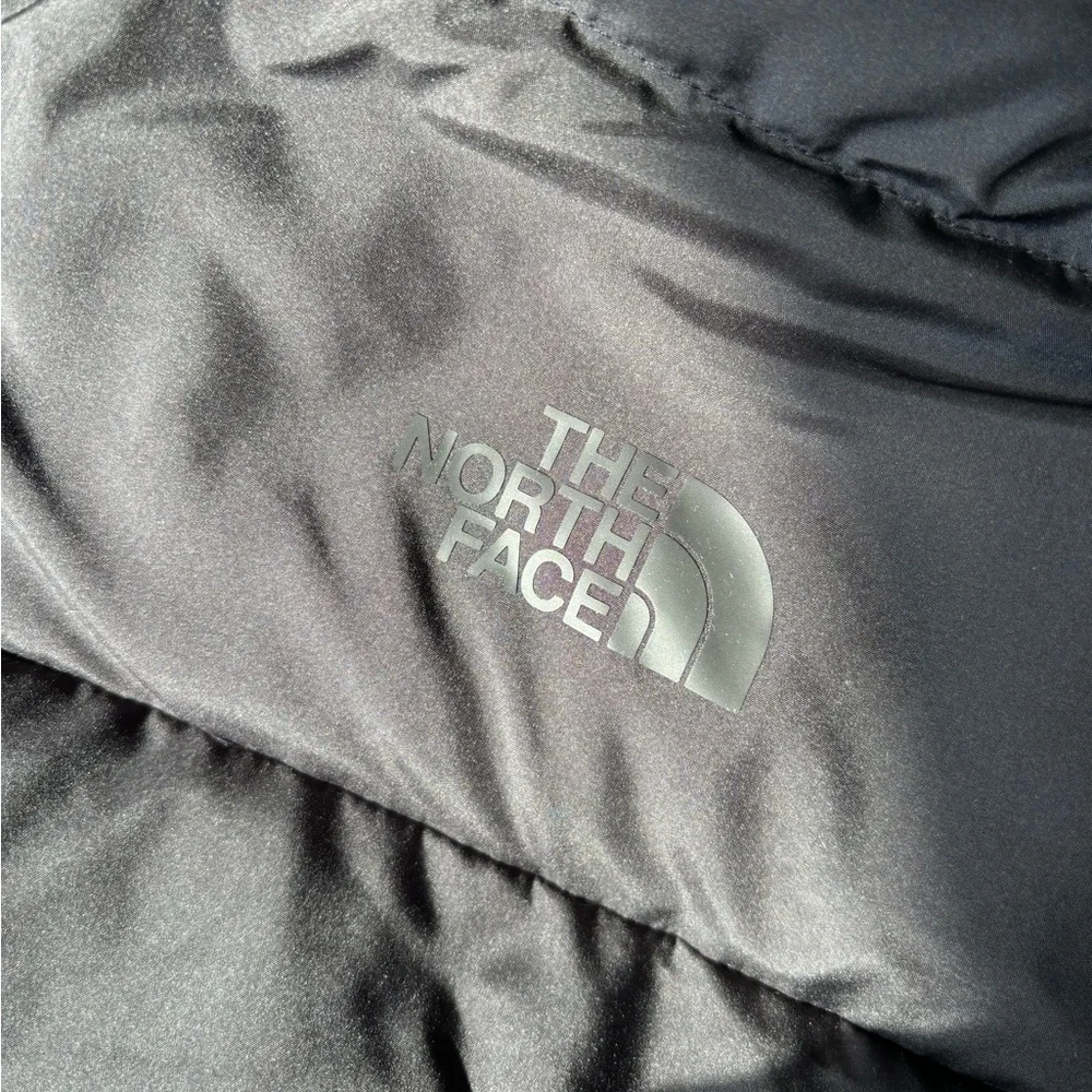 Women’s Frost Fall Hooded North Face Jacket- New with tags. - Picture 7 of 7